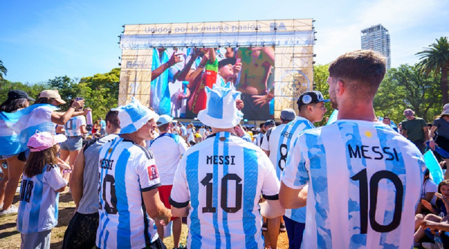 Argentina fan wearing Lionel Messi’s jersey during a match, Source: Wikipedia