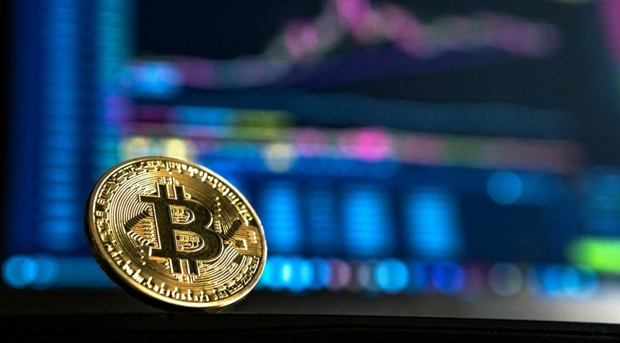 Consolidating crypto, stocks, and options into one account cuts trading lag.