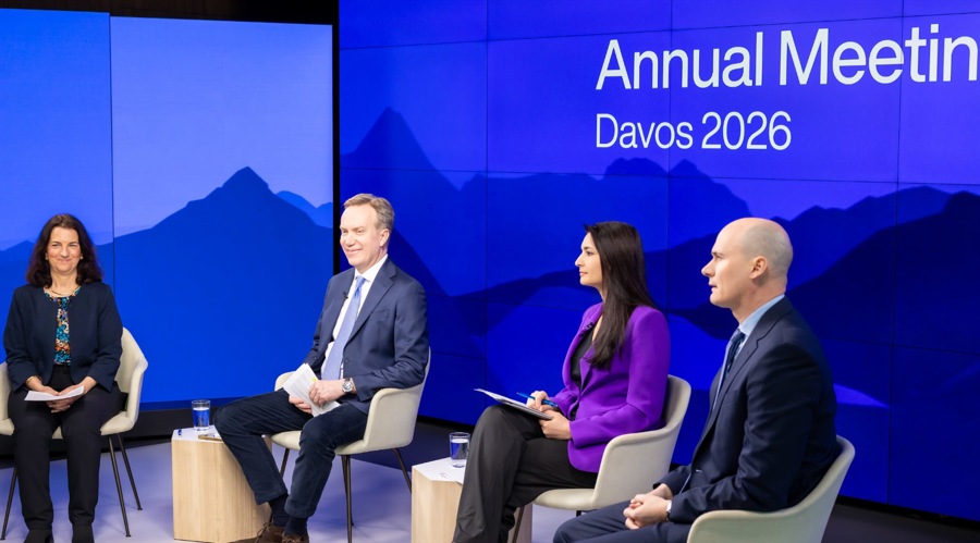 Crypto clash at Davos over yield and monetary control