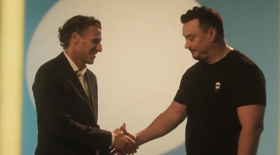 Diego Forlán (Left), Source: LinkedIn