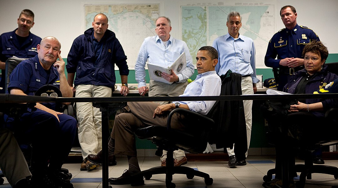 Former US President Barack Obama sitting in the middle, Source: Wikipedia