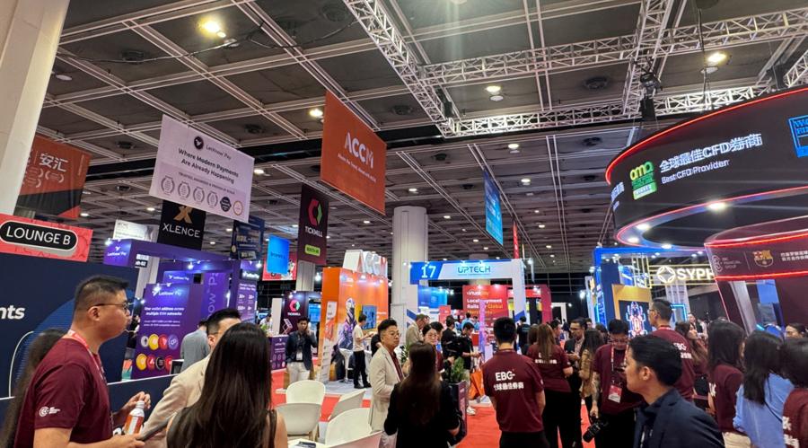 From iFX EXPO Asia floors on Day 2