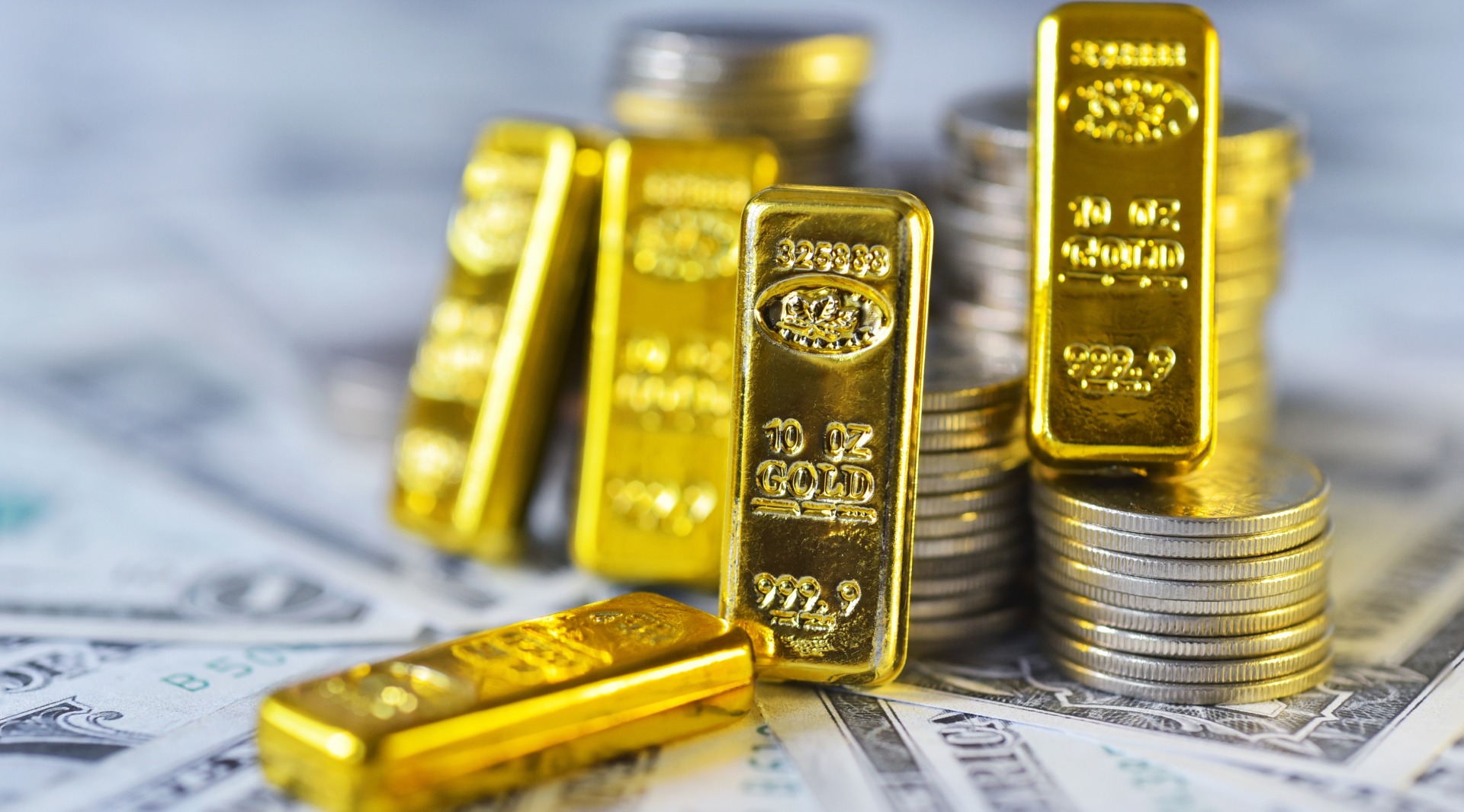 Gold (shutterstock)