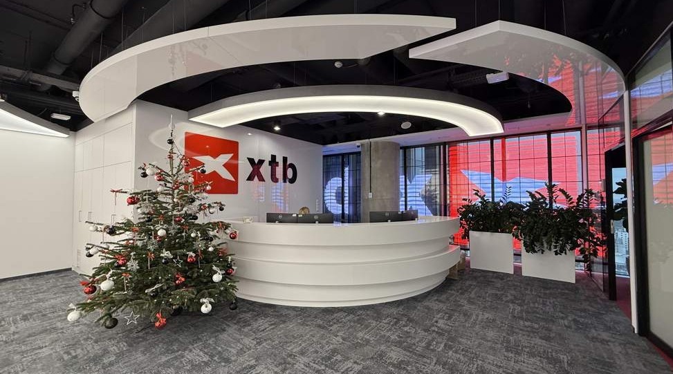 How XTB captured 80% of new Polish brokerage accounts in October