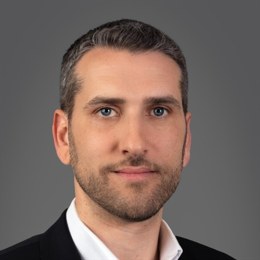 Isaac Cahana, CEO of Plus500US,