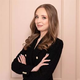 Karolina Nowicka, Polish finfluencer