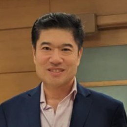 Kenneth Chan, President of ViewTrade Technology