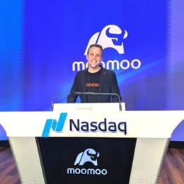 Michael Arbus, CEO of moomoo Canada