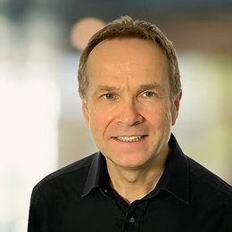 Robin Powell, a financial transparency campaigner