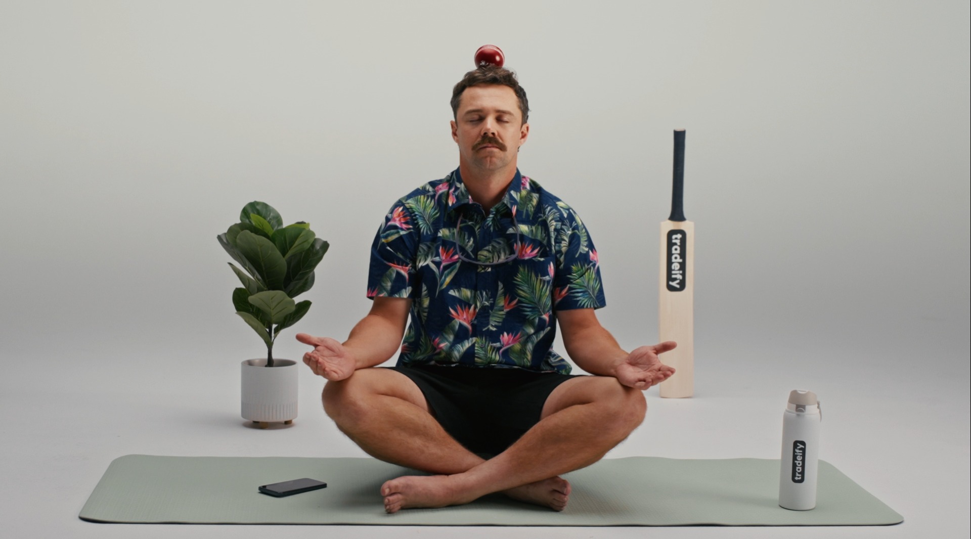 Travis Head in Tradeify's marketing campaign