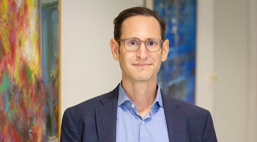 VanEck's Matthew Sigel predicts Bitcoin price may rise more than 400% thanks to gold