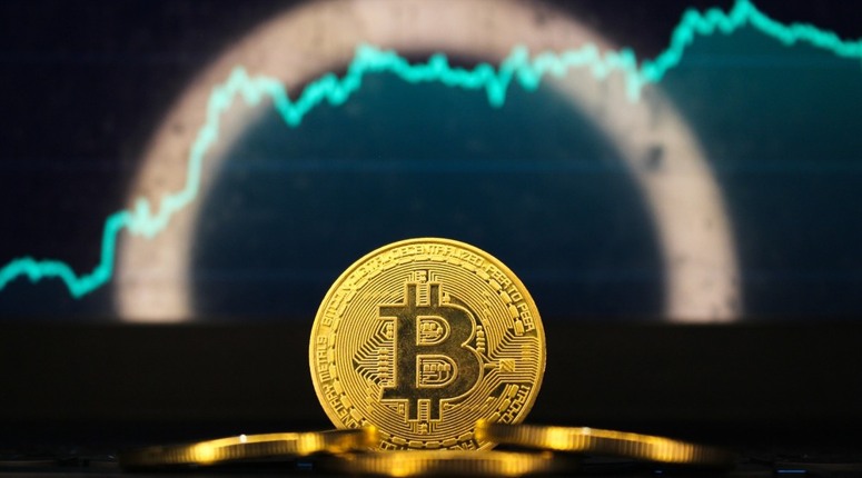 Why is crypto going up today? Let's check current Bitcoin, Ethereum, XRP and Dogecoin prices