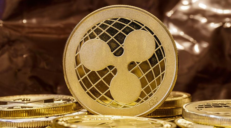 XRP Faces Bearish Strain; Analysts Warn of Unrealistic Wealth Claims