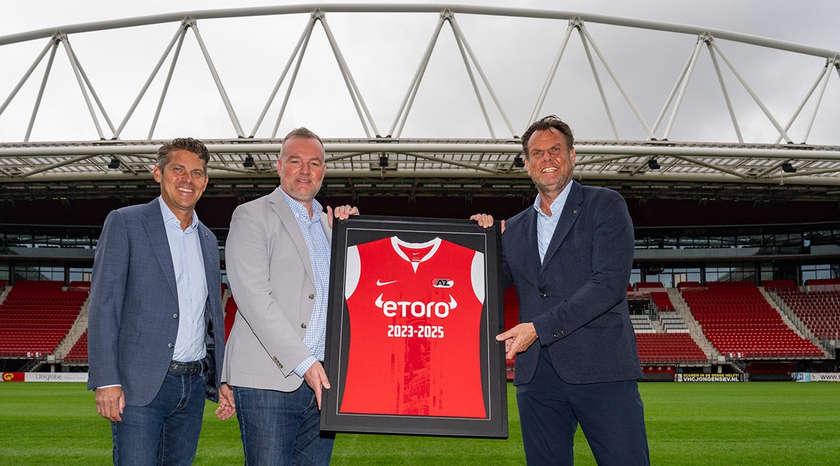 eToro Secures 2-Year Deal with Dutch Football Club AZ Alkmaar